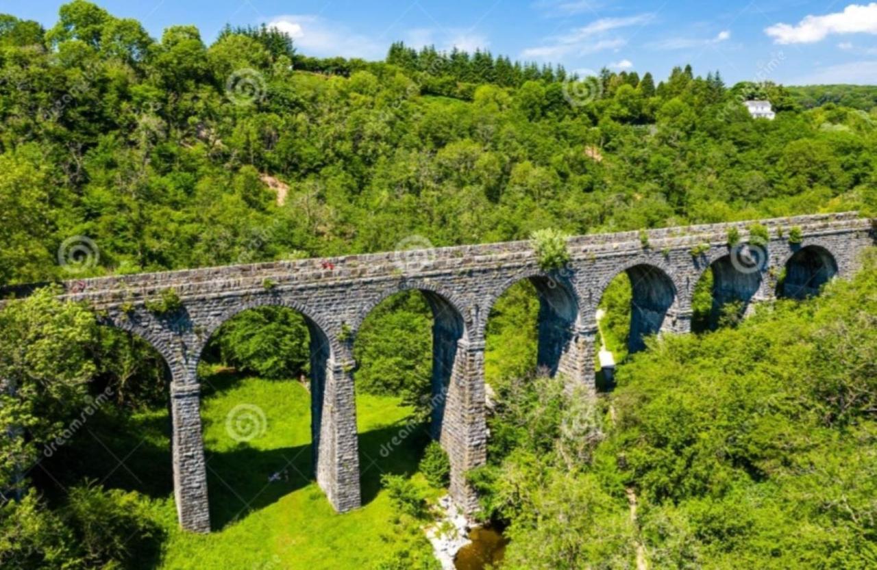 Appartement Viaduct View - Cefn Coed à Merthyr Tydfil Extérieur photo